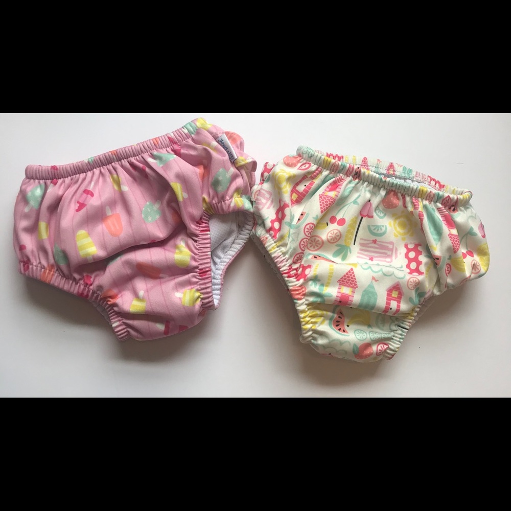 I play swim diapers